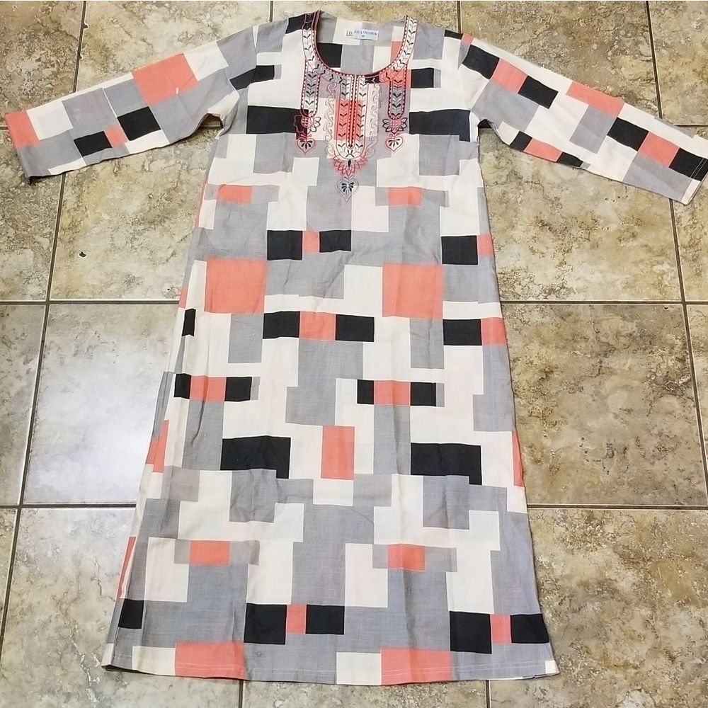Beautiful Vintage Midi Dress